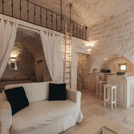 Casetta Garibaldi - Monolocale Storico Per Coppie A * Ostuni